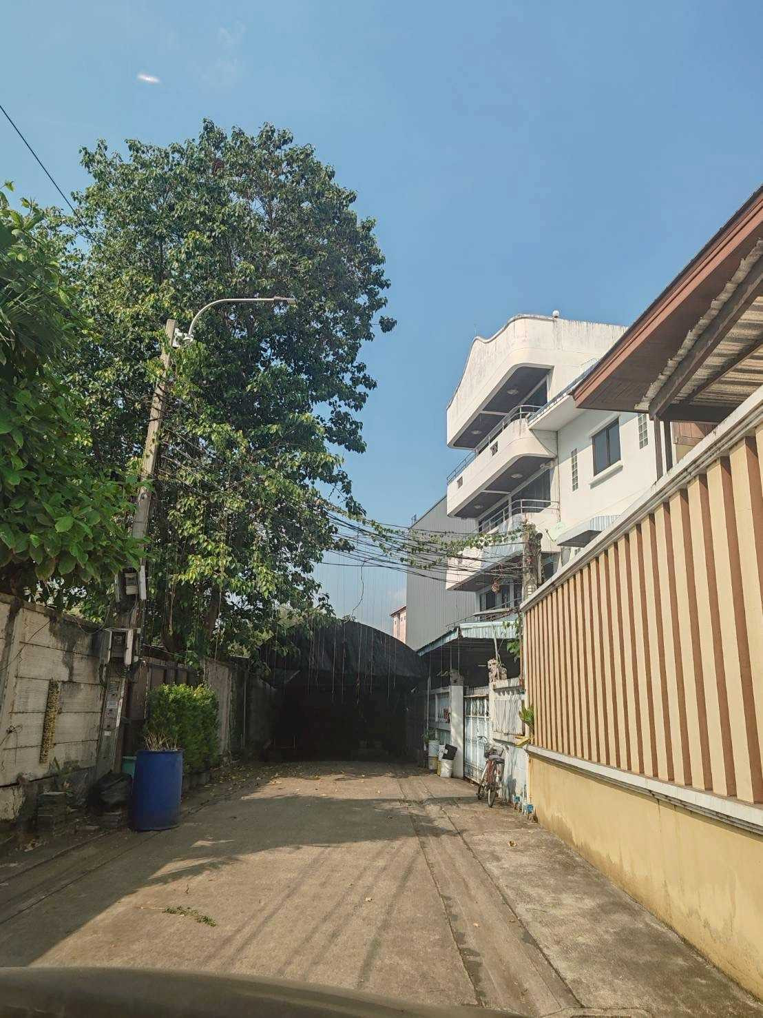 ขายโรงงานย่านบางกะปิ 150ตรว. พร้อมดำเนินกิจการ ขายโรงงานย่านบางกะปิ 150ตรว. พร้อมดำเนินกิจการ