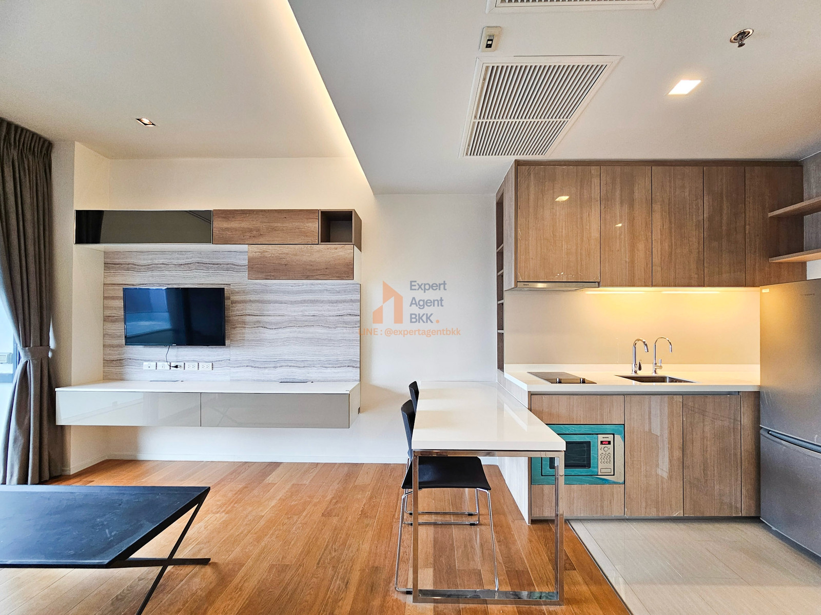 ห้องสวยมือ 1 ✨ ไม่เคยอยู่ วิวโล่งสวย พร้อมอยู่! 🌇 ขาย/SALE : Circle Living Prototype (เซอร์เคิล ลิฟวิ่ง โพรโตไทป์) - 1 ห้องนอน LC247 ห้องสวยมือ 1 ✨ ไม่เคยอยู่ วิวโล่งสวย พร้อมอยู่! 🌇 ขาย/SALE : Circle Living Prototype (เซอร์เคิล ลิฟวิ่ง โพรโตไทป์) - 1 ห้องนอน LC247