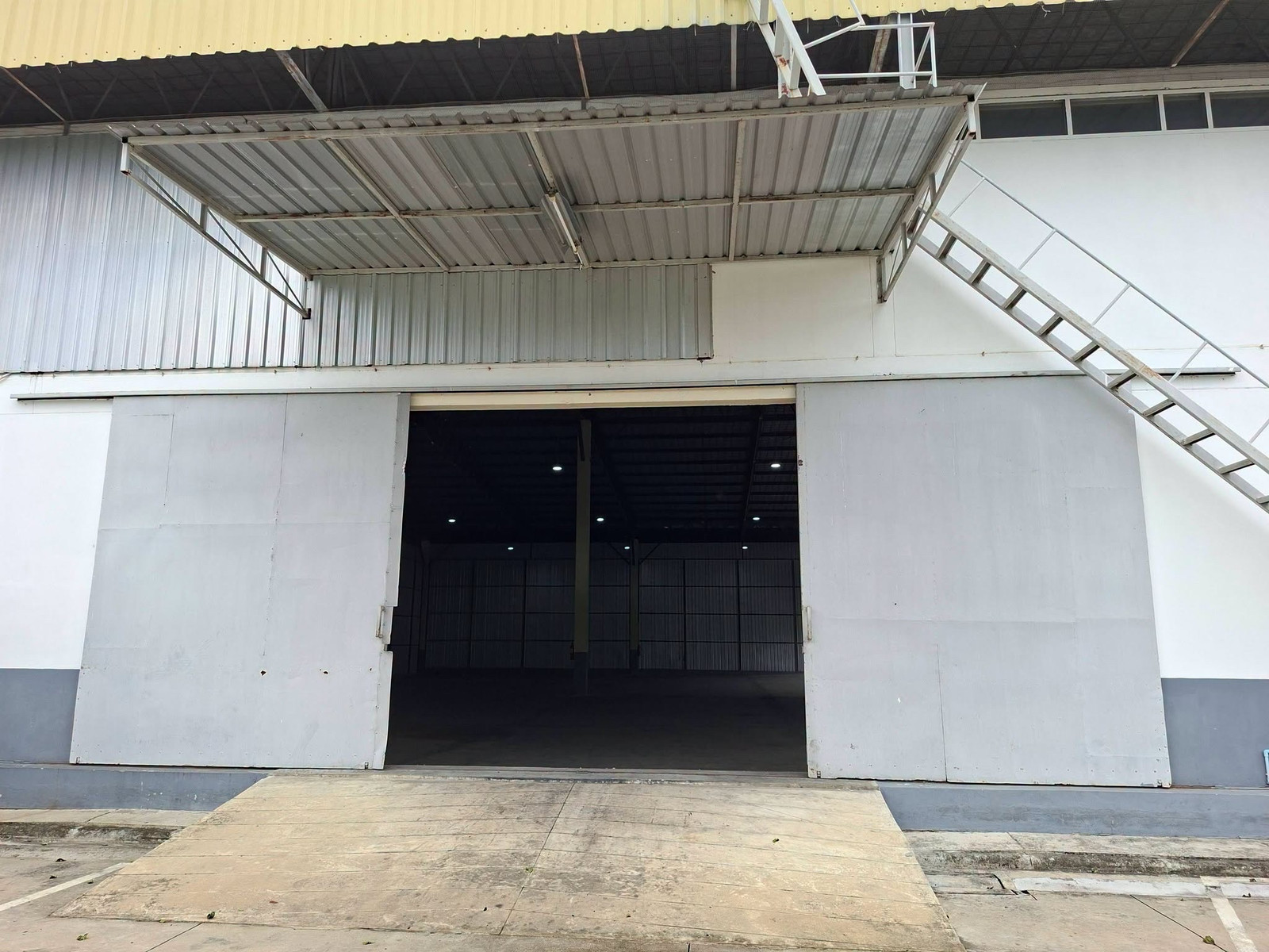 Warehouse for rent, purple area – รูปที่ 2