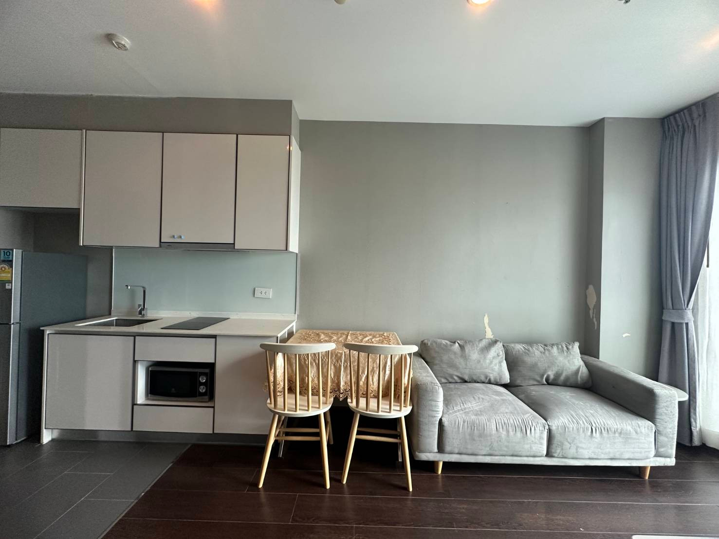 Condo for rent C Ekkamai, fully furnished condo, ready to move in, close to BTS Ekkamai, convenient travel!! Condo for rent C Ekkamai, fully furnished condo, ready to move in, close to BTS Ekkamai, convenient travel!!