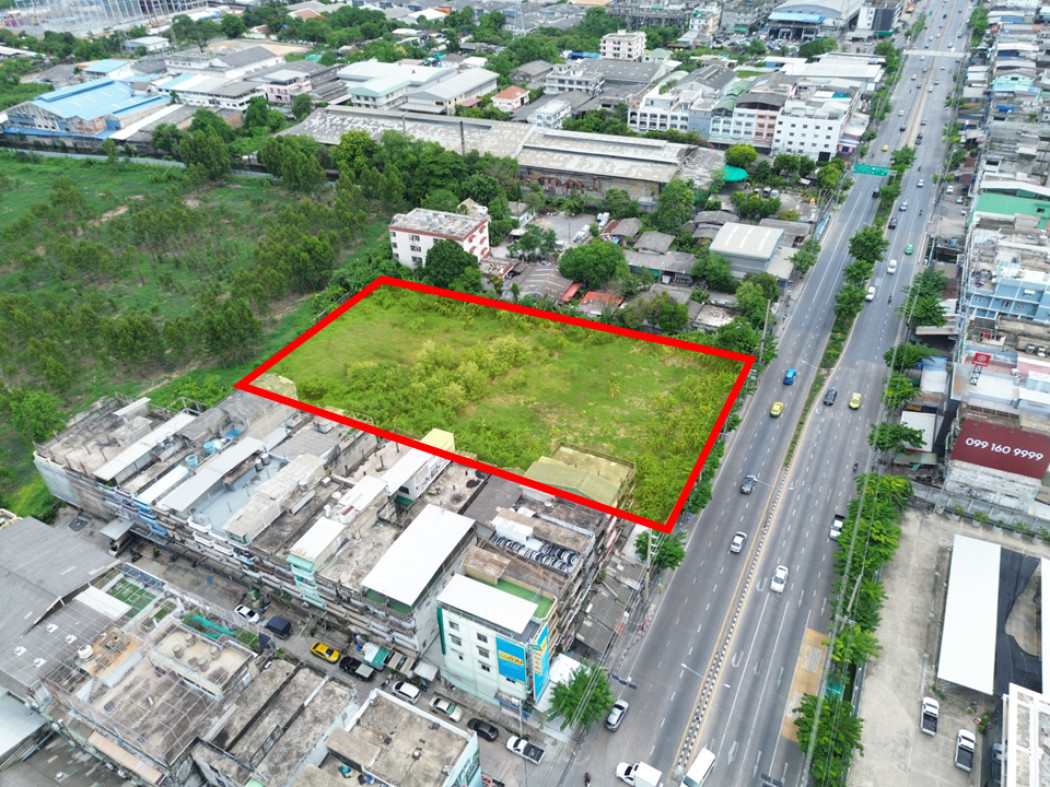 Land for sale, prime location, 4 rai 19 sq.wa, Ekachai Road, ideal for commercial purposes. KK