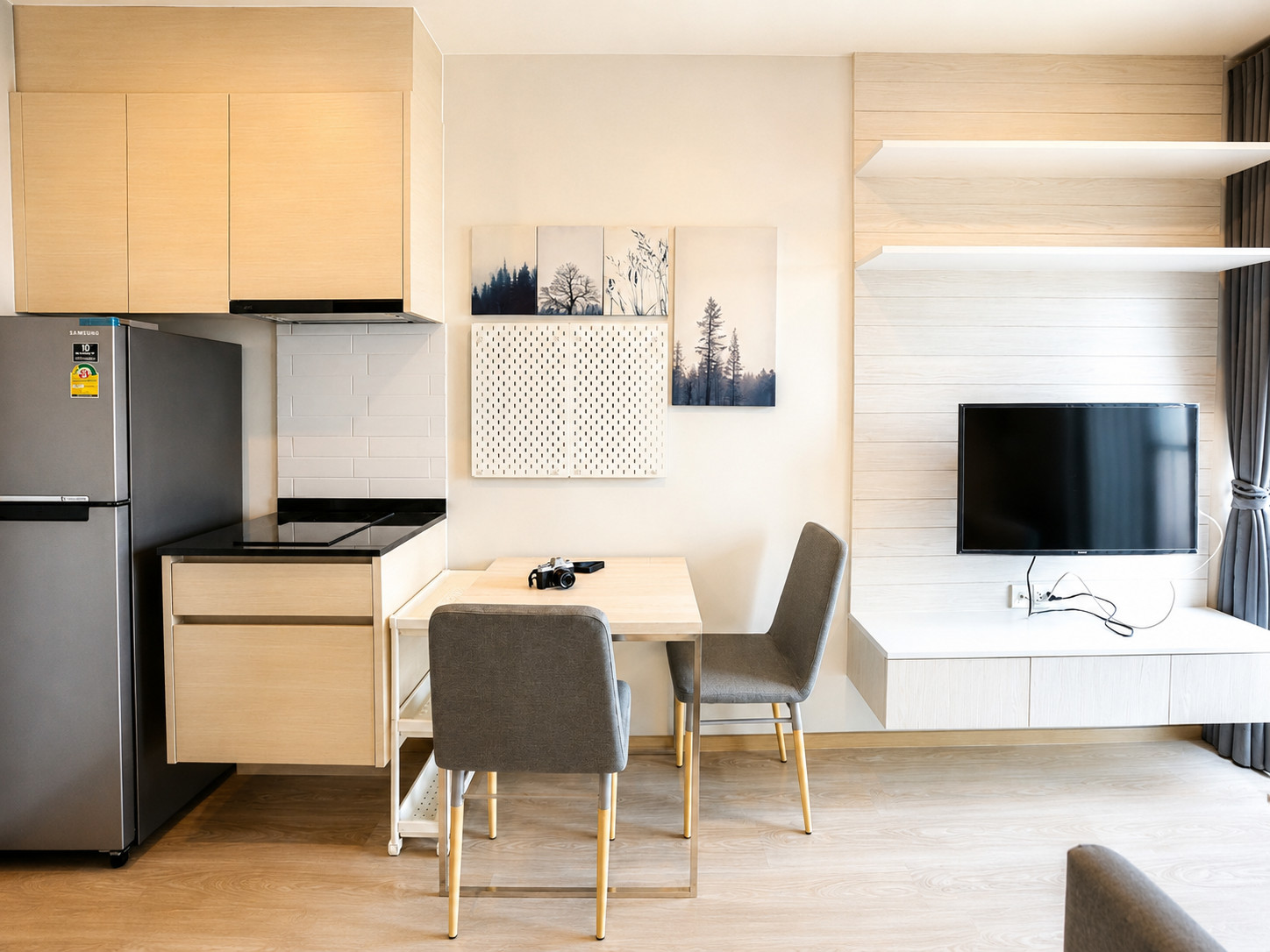 For sale with tenant Noble Revolve Ratchada 26 sq m., 34th floor, Ratchada, near MRT Cultural Center, only 80 meters. For sale with tenant Noble Revolve Ratchada 26 sq m., 34th floor, Ratchada, near MRT Cultural Center, only 80 meters.
