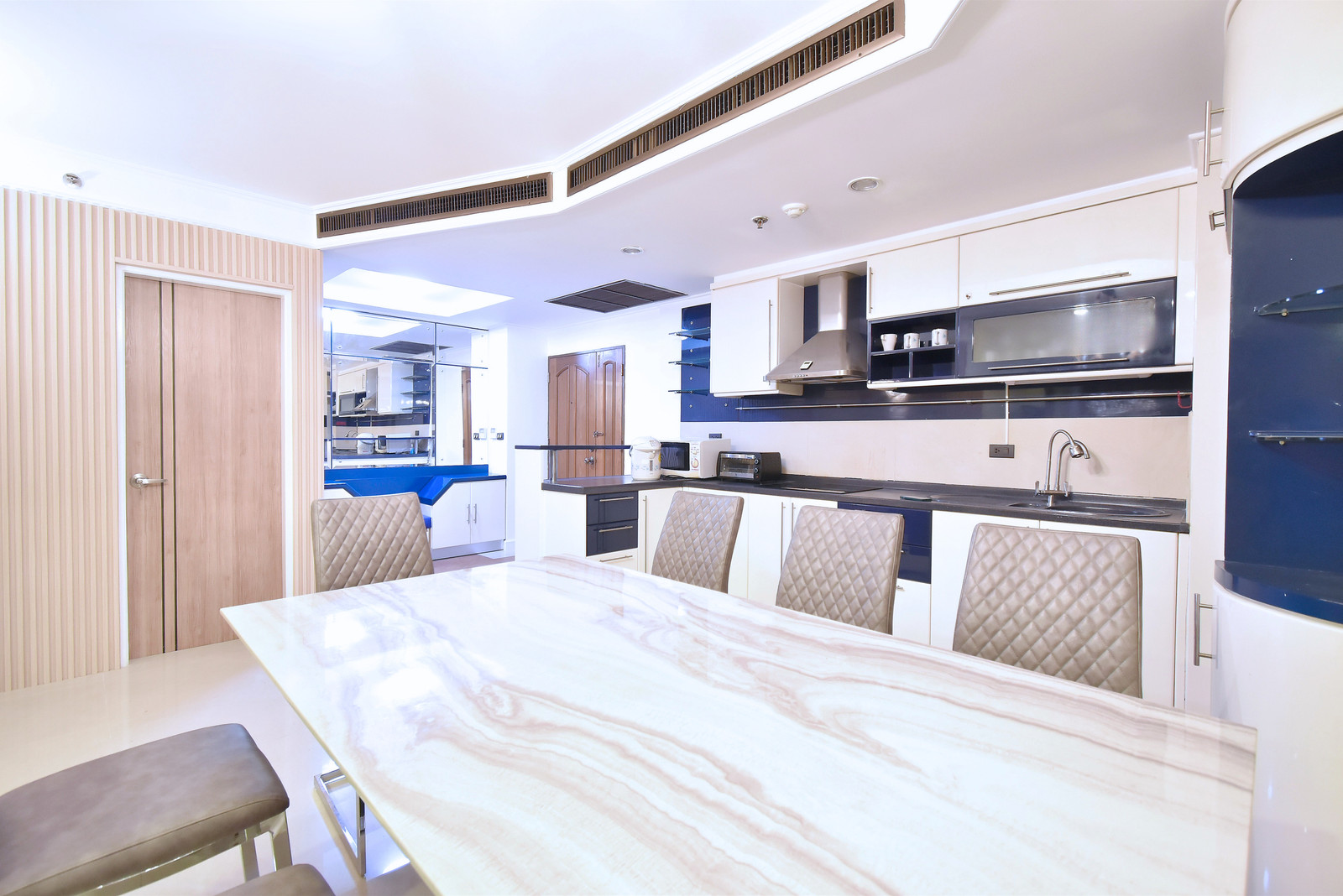 【JUST RENOVATED】　Las Colinas ลาส โคลินาส　Com100％ – รูปที่ 2
