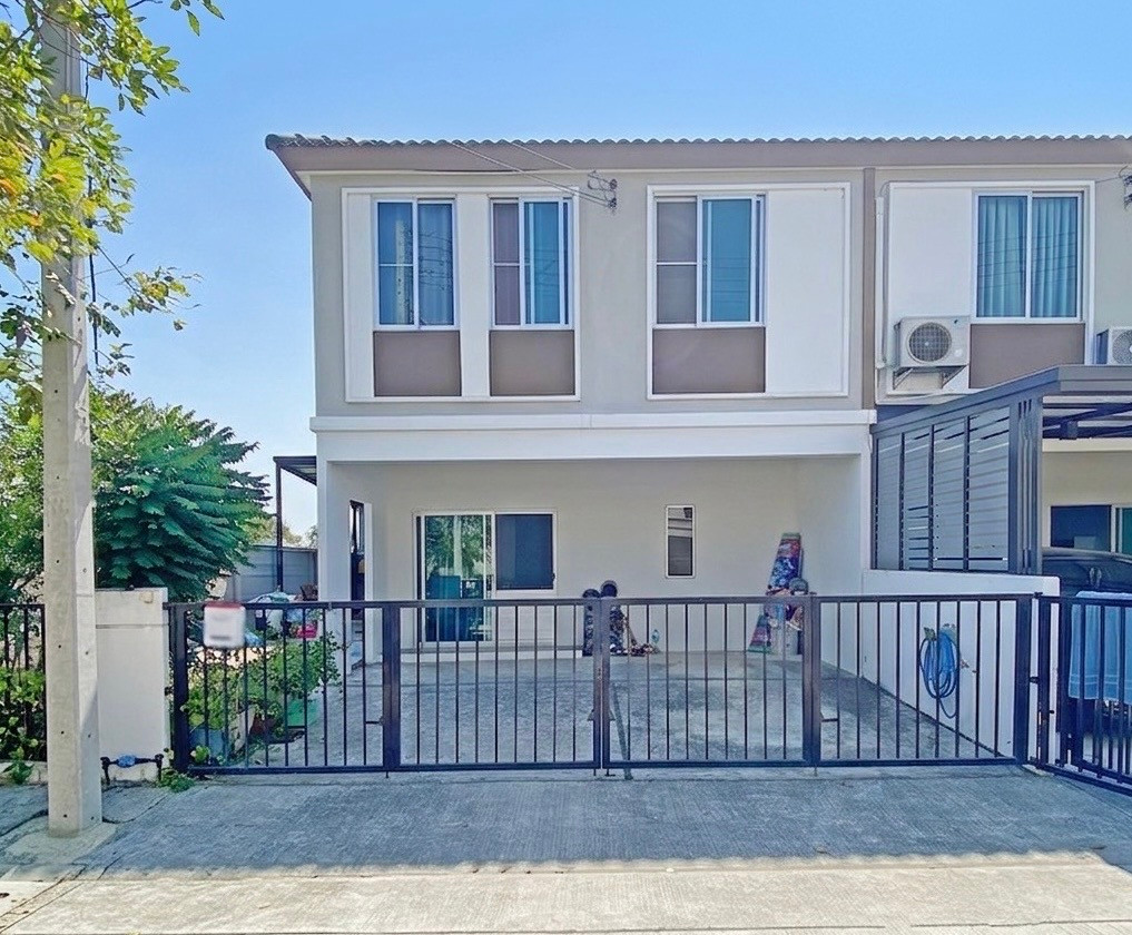 **Corner Townhome for Sale  **Baan Pruksa Lam Luk Ka – Wongwaen | Ready to Move In**