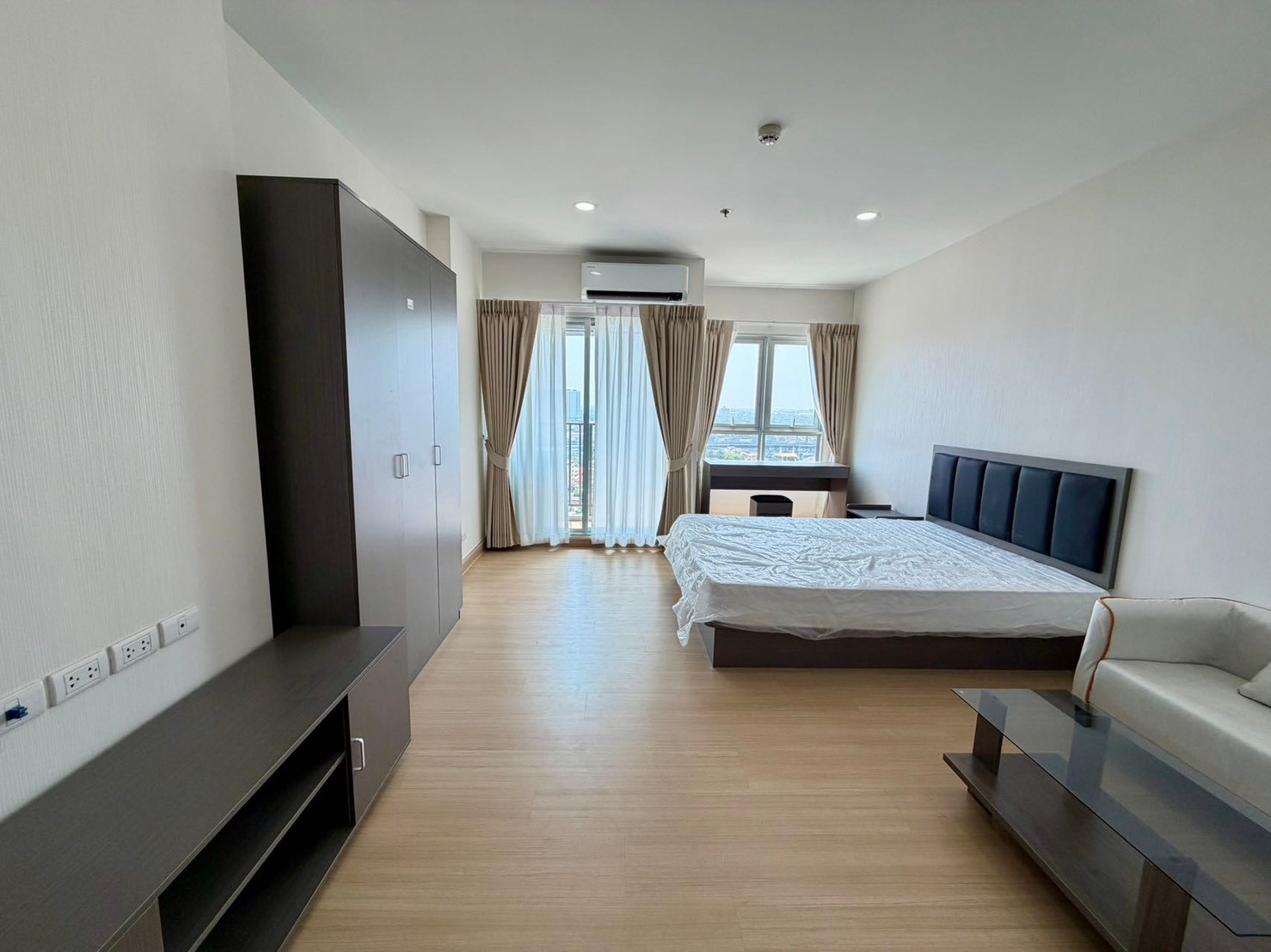 PFD-08793 ให้เช่าคอนโด ศุภาลัย เวอเรนด้า สุขุมวิท 117 (Supalai Veranda Sukhumvit 117) 1 ห้องนอน ขนาด 28 ตร.ม. แต่งครบพร้อมอยู่ ใกล้ BTS ปู่เจ้า 🏙️✨ PFD-08793 ให้เช่าคอนโด ศุภาลัย เวอเรนด้า สุขุมวิท 117 (Supalai Veranda Sukhumvit 117) 1 ห้องนอน ขนาด 28 ตร.ม. แต่งครบพร้อมอยู่ ใกล้ BTS ปู่เจ้า 🏙️✨