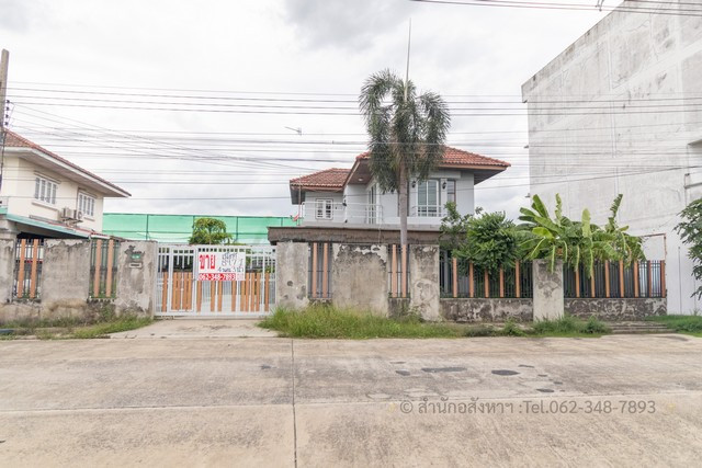 [For sale] Single house, Lam Luk Ka, Khlong 7, Supapong Village 2, large plot, 89.7 sq m., zone in front of the project, next to the main road, suitable for renovation.