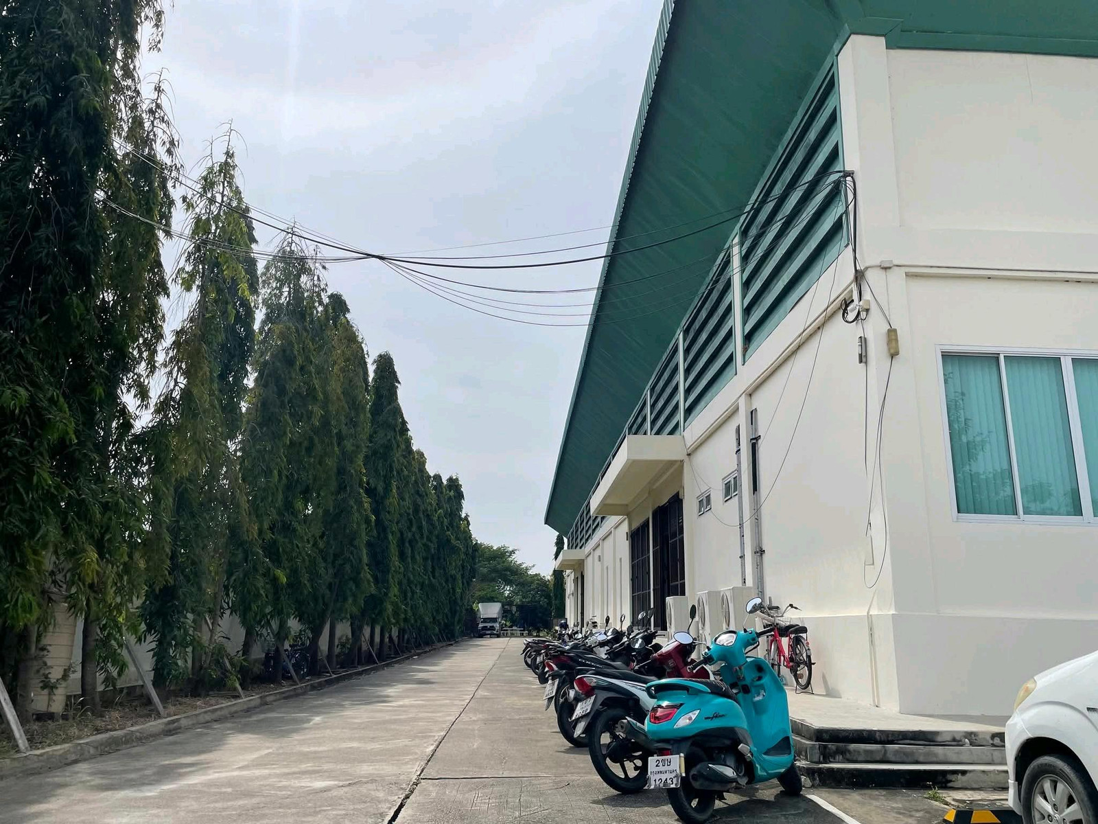 ขายโรงงานพร้อมสำนักงาน #ขายโรงงานพร้อมใบอนุญาต #รง.พิกัด ต.บ่อเงิน อ.ลาดหลุมแก้ว จ.ปทุมธานี-เนื้อที่ 6-2-73 ไร่ (10,692 ตารางเมตร)-พื้นที่โรงงาน 1,900 ตรม.-พื้นที่สำนักงาน 380 ตรม.-หม้อแปลงไฟฟ้า : 315 Kva-ขนาดกว้าง X ยาว X สูง (สำนักงาน) 38x10x2.80เมตร-ขน – รูปที่ 4