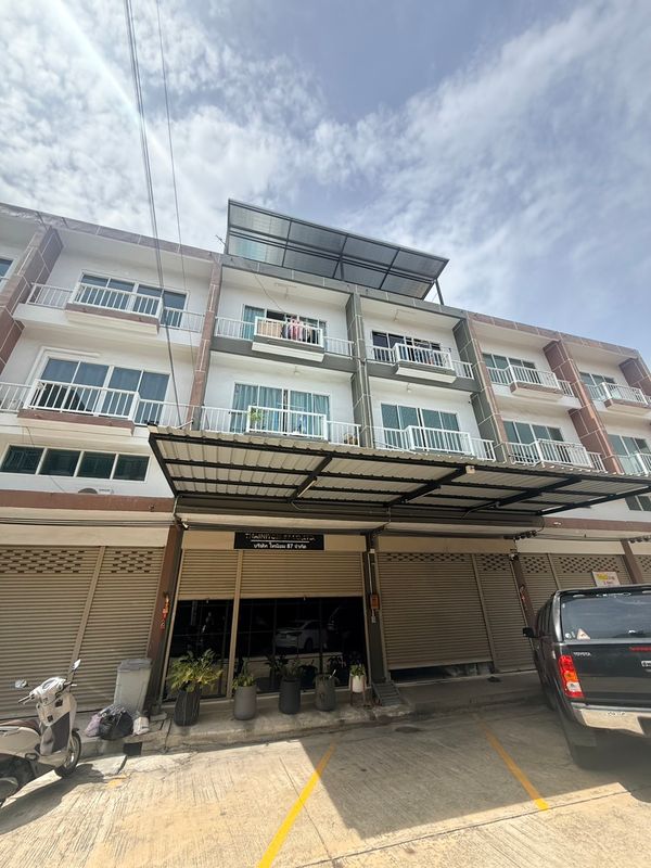 Business Owners, Don't Miss This Opportunity! Commercial Building for Sale (2 Connected Units) in a Prime Business Location on Rama 2 – Ready for Immediate Use