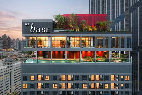 For sale: THE BASE Urban Rama 9, THE BASE Urban Rama9, near MRT, MRTA and Rama 9, fully furnished condo, ready to move in, modern design meets the needs of urban people.