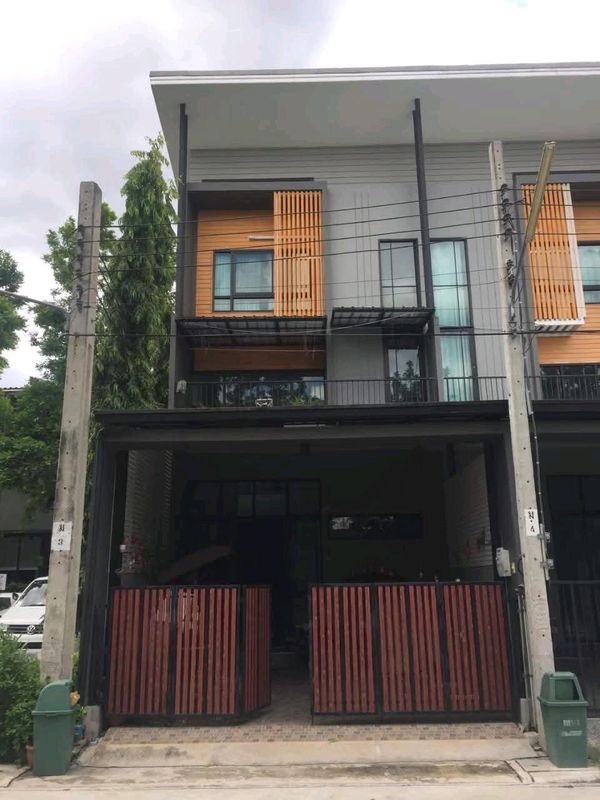 ✨ บ้านมุม ติดถนนใหญ่ ใกล้ Chocolate Ville เดินทางสะดวก พร้อมเข้าอยู่