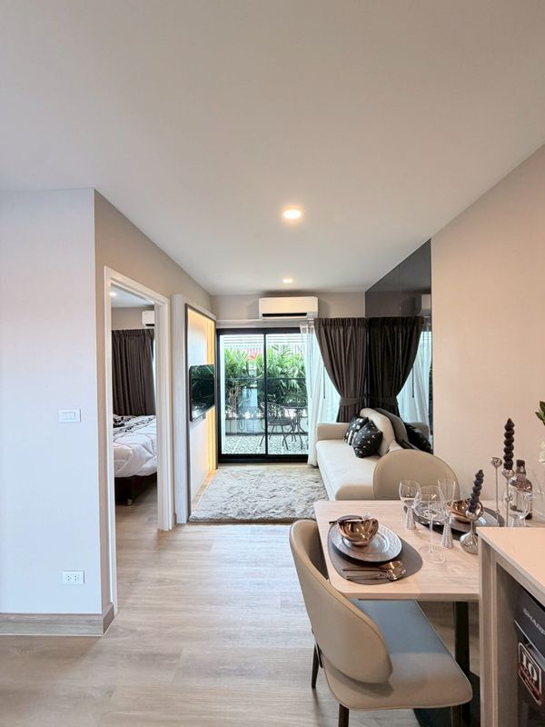 ​🚗 Location easy to connect Traveling into Pattaya city is very convenient and fast! The Indeed Condo Pattaya, near the beach 800 meters, starting at 1.39 million baht* Contact Line: @whitesand
