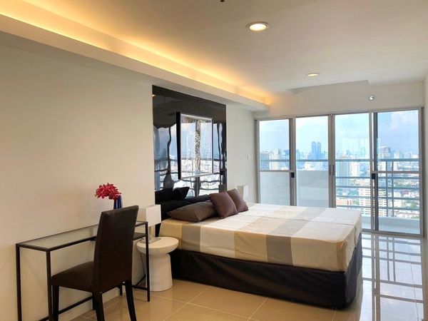 ENG BELOW 👀 Condo for rent, 4 bedrooms, wide size, fully furnished, good location, near BTS Thonglor / Phrom Phong / ready to move in 5 Aug. 2026 📌