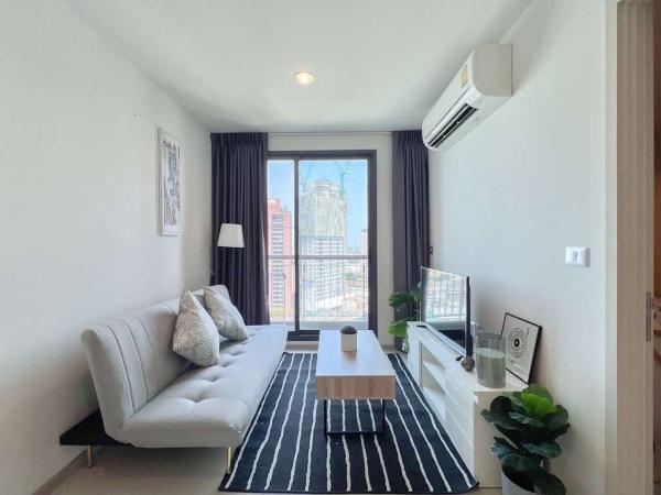 Rhythm Sukhumvit 42 / 1 Bedroom (SALE WITH TENANT), ริทึ่ม สุขุมวิท 42 / 1 ห้องนอน (ขายพร้อมผู้เช่า) PEII008