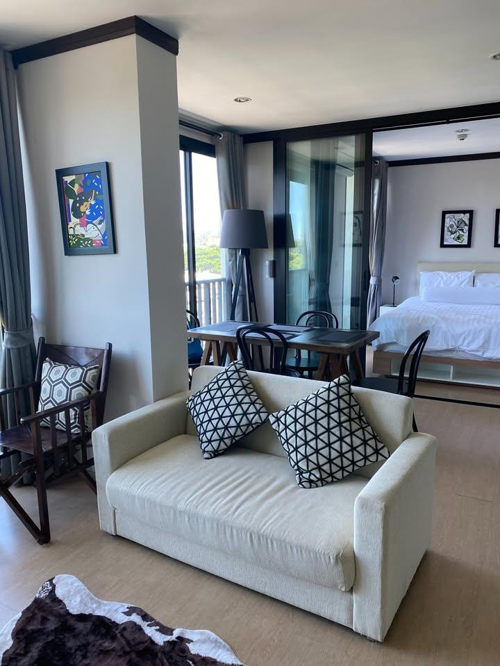 For Sale & Rent | Spacious Lake View Condo in the Heart of Bang Tao, Phuket For Sale & Rent | Spacious Lake View Condo in the Heart of Bang Tao, Phuket