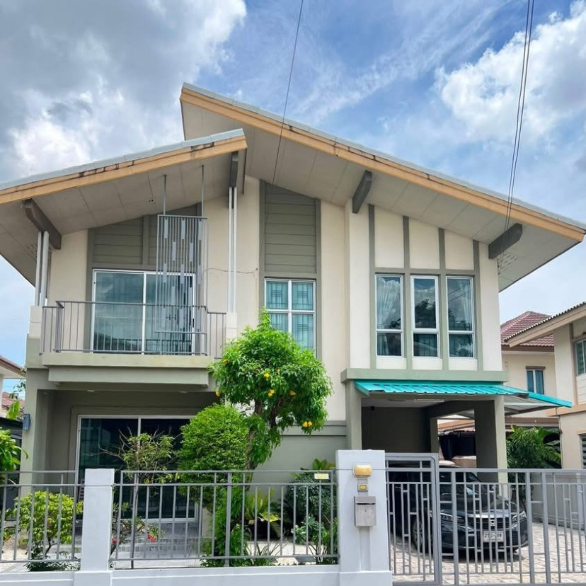 Single house for rent Pruksa Puri Village, Soi King Kaew 37, near Suvarnabhumi Airport and Robinson Lat Krabang. Single house for rent Pruksa Puri Village, Soi King Kaew 37, near Suvarnabhumi Airport and Robinson Lat Krabang.
