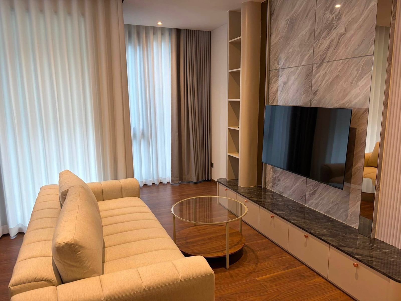ให้เช่า คอนโด Via 61  1 ห้องนอน by Sansiri Luxury Low Rise Condo Pet Friendly เอกมัย – รูปที่ 2