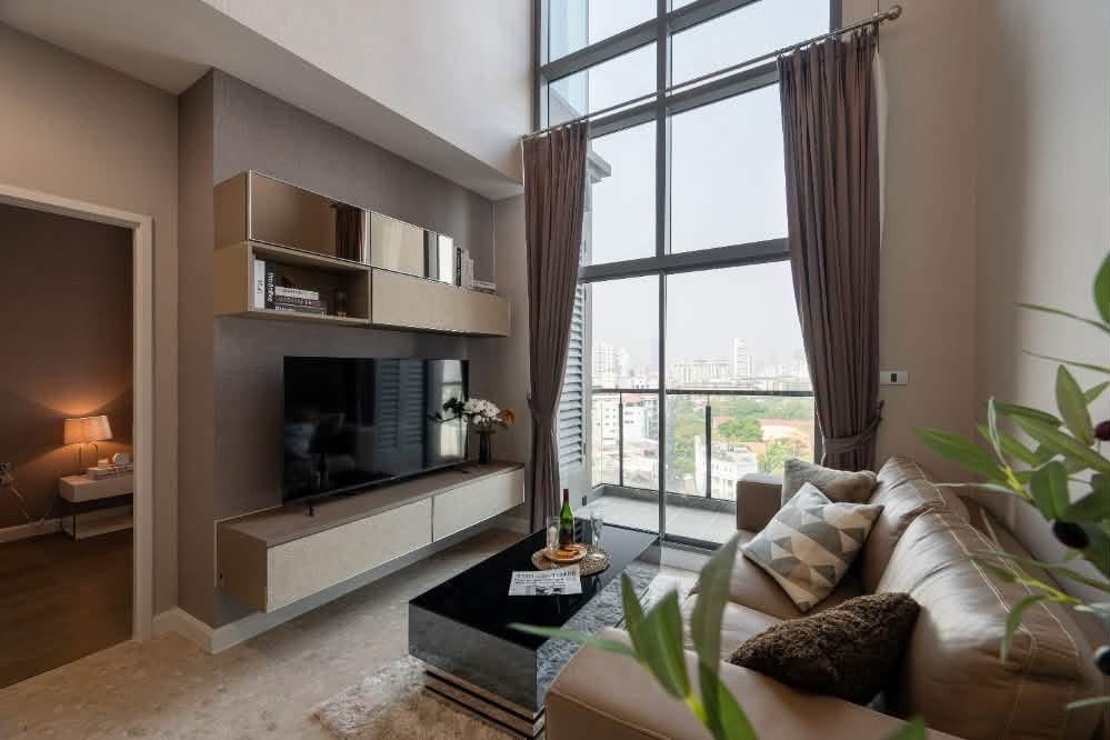 The crest Sukhumvit 34 /Duplax 2bed 2bath /79,999bath /0632717888 linephone wechat whatapp