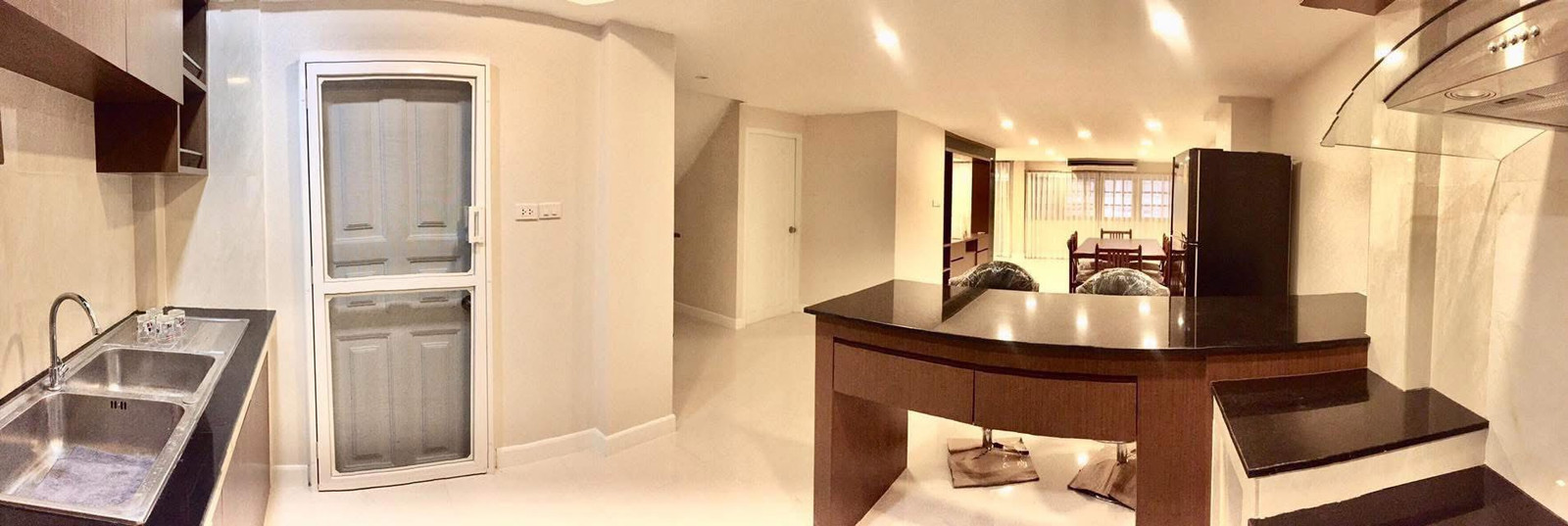 Townhouse area Sukhumvit63 St., 10min walk to BTS ekamai, Sukhumvit road, Phetchaburi road, 3Bedroom, 4Bathroom 350sqm, 31.5sq.w  – รูปที่ 4