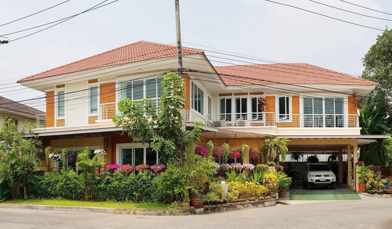 Urgent sale, Inglada Village, Lam Luk Ka Khlong 4, near Dream World Rangsit, near Kanchanaphisek Ring Road, Lat Sawai Code: H8304 Urgent sale, Inglada Village, Lam Luk Ka Khlong 4, near Dream World Rangsit, near Kanchanaphisek Ring Road, Lat Sawai Code: H8304