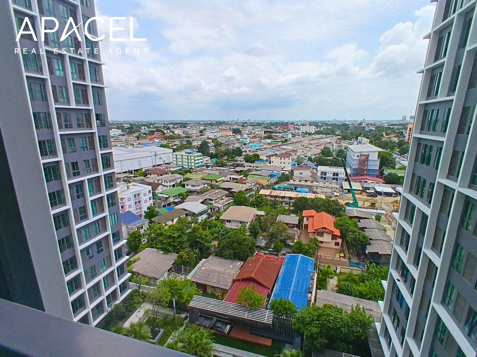 🔥 Urgent sale! Ideo Mobi Charan Interchange Condo, 14th floor, south pool view, very good wind. 🔥 Urgent sale! Ideo Mobi Charan Interchange Condo, 14th floor, south pool view, very good wind.