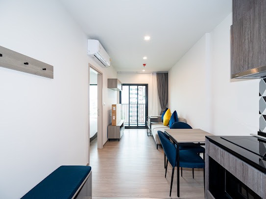 Amazing price! The Base Phetburi Thonglor on high floor