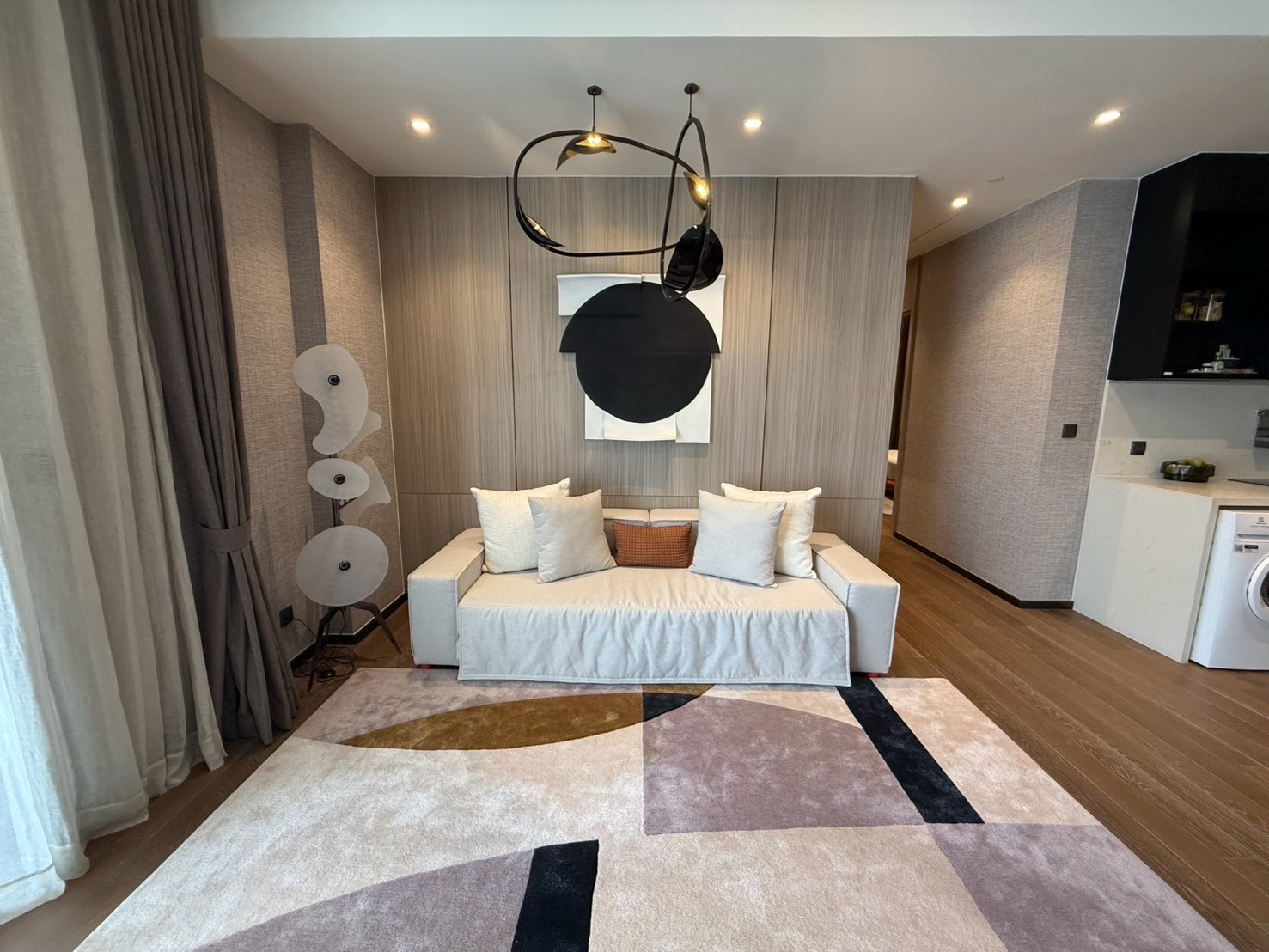 🔥For Rent🔥2b2b  🚩 Muniq Langsuan Condo ✅Pls Call ✅+66972422655