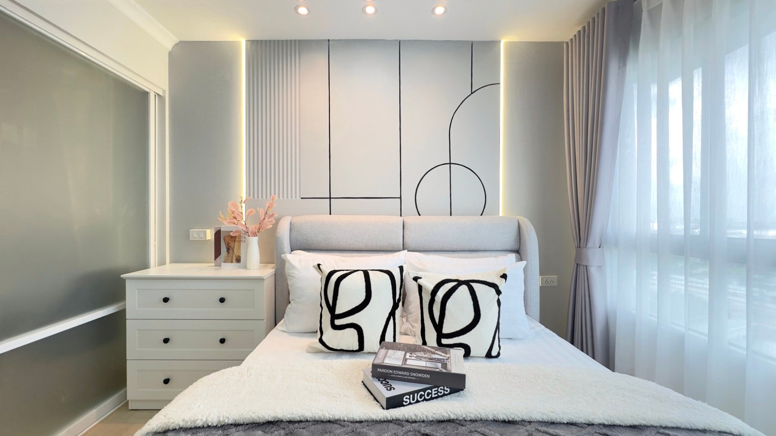 📈✨ Its worth living in yourself, its also worth investing in [ Lumpini Place Rama 9 - Ratchada ] one of the areas with continuous rental demand.
