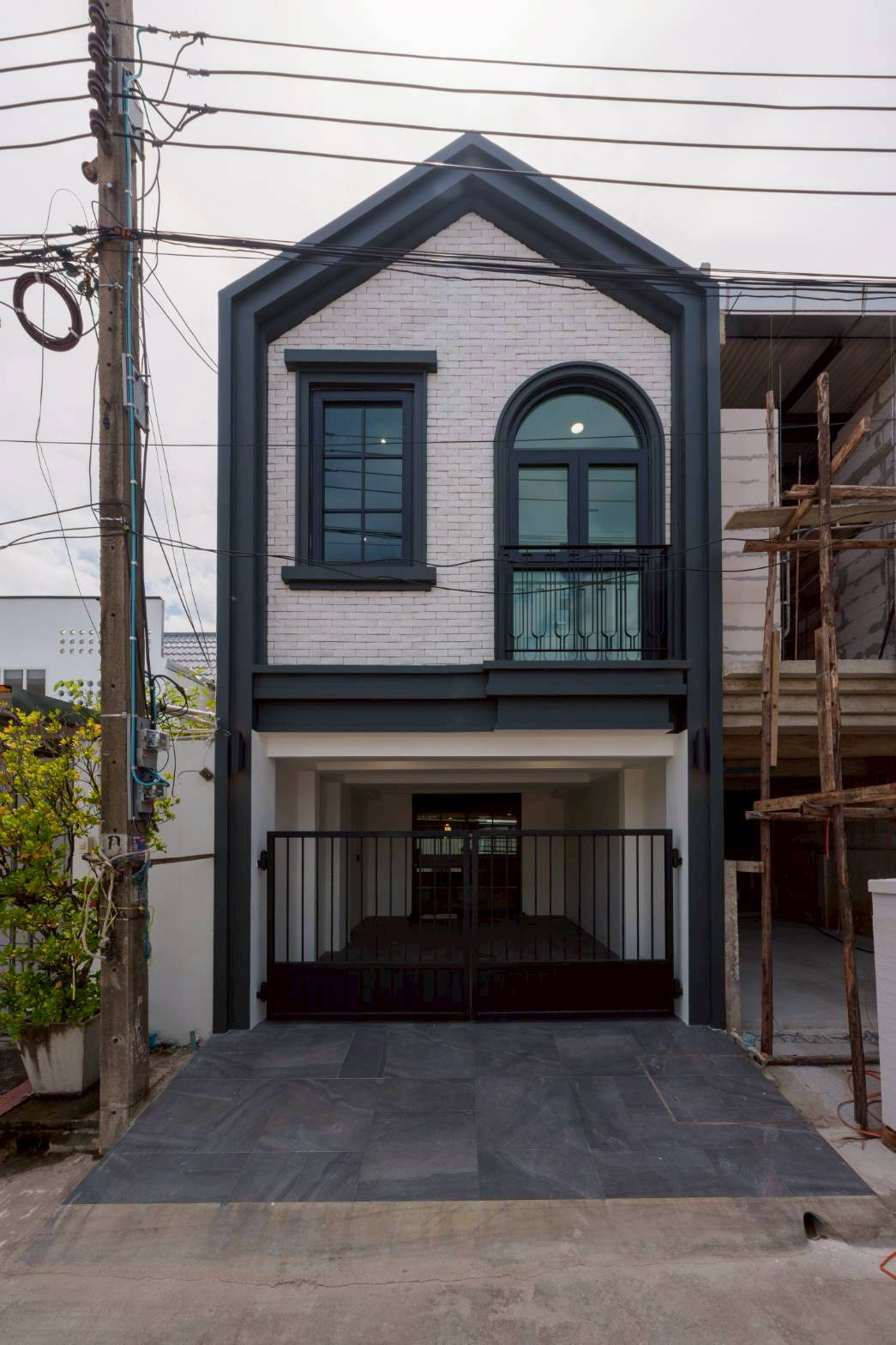 316AGAI เปิดขายแล้ว ทาวน์เฮ้าส์ 2 ชั้น รีโนเวทใหม่ทั้งหลัง สไตล์ Modern French Classic ซอยปรีดีพนมยงค์42 316AGAI เปิดขายแล้ว ทาวน์เฮ้าส์ 2 ชั้น รีโนเวทใหม่ทั้งหลัง สไตล์ Modern French Classic ซอยปรีดีพนมยงค์42