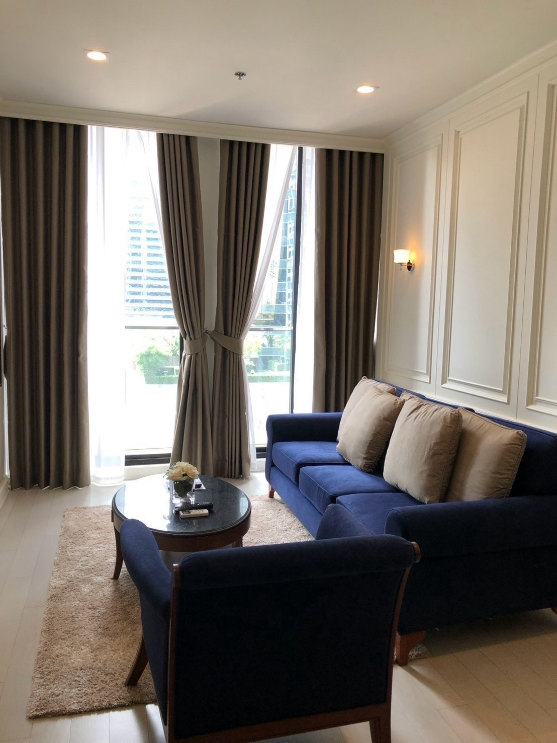 Urgent for rent: Noble Ploenchit, beautiful room, fully decorated, ready to move in. Urgent for rent: Noble Ploenchit, beautiful room, fully decorated, ready to move in.