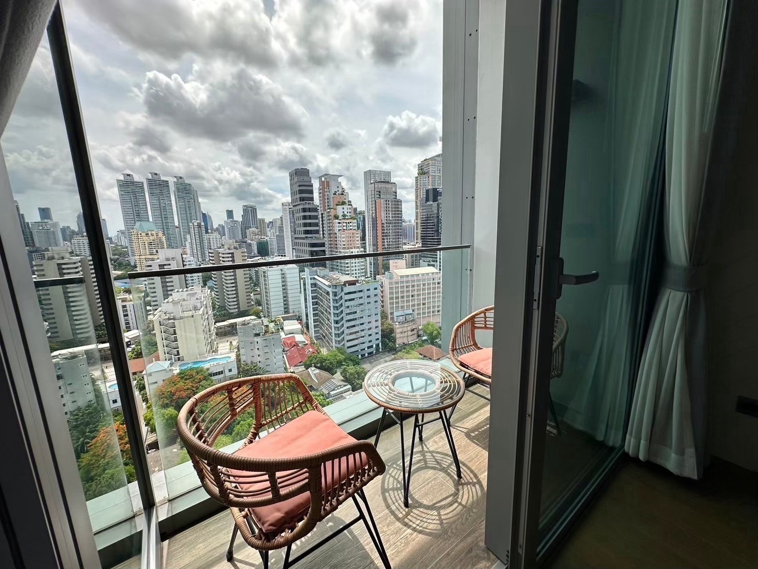 kraam sukhumvit 26 /2bed 111sqm /109,999 bath /0632717888 linephone wechat whatapp kraam sukhumvit 26 /2bed 111sqm /109,999 bath /0632717888 linephone wechat whatapp