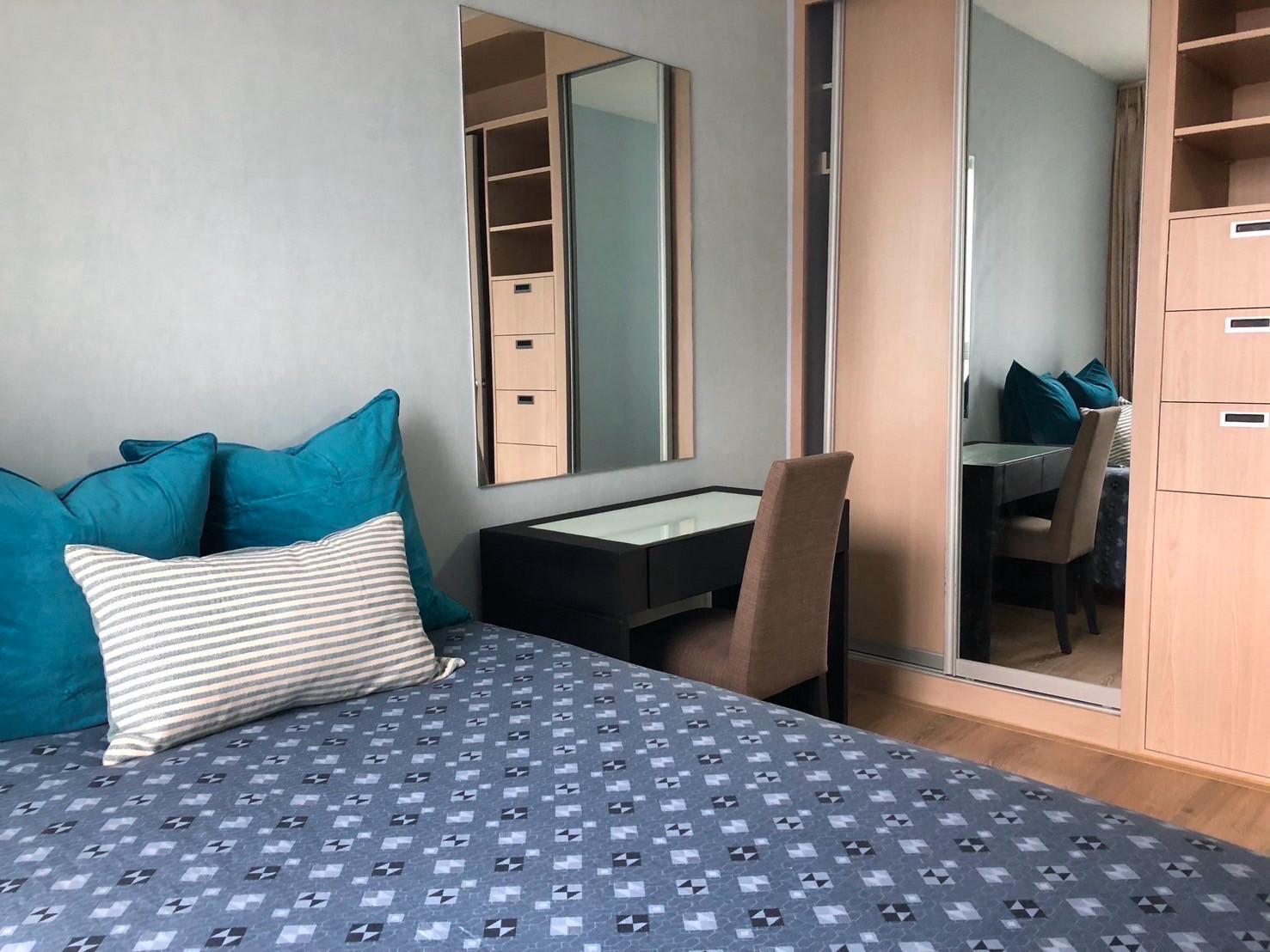 ideo mix phaholyothin /2bed 60sqm / Rent 30k / 0632717888 Linephone Whatapp Wechat ideo mix phaholyothin /2bed 60sqm / Rent 30k / 0632717888 Linephone Whatapp Wechat