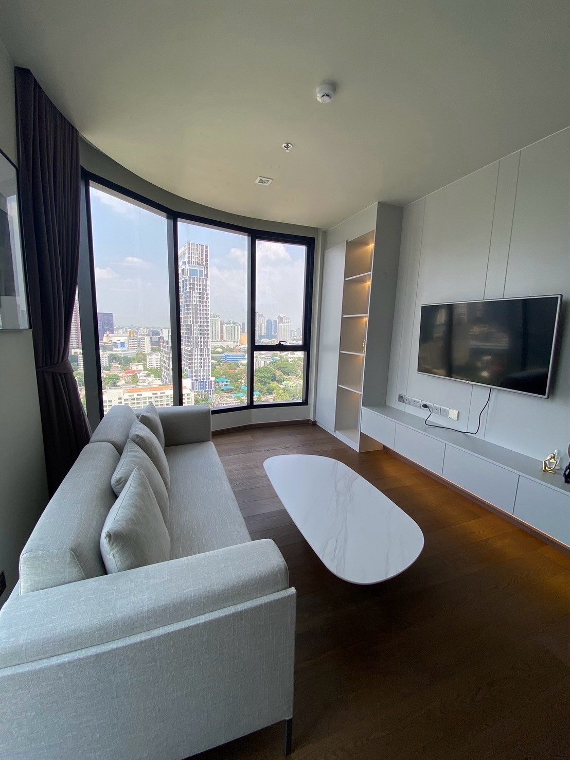 Ideo Q Sukhumvit 36 /2bed (conner unit) Rent 58,000 bath /0632717888 linephone whatapp wechat Ideo Q Sukhumvit 36 /2bed (conner unit) Rent 58,000 bath /0632717888 linephone whatapp wechat