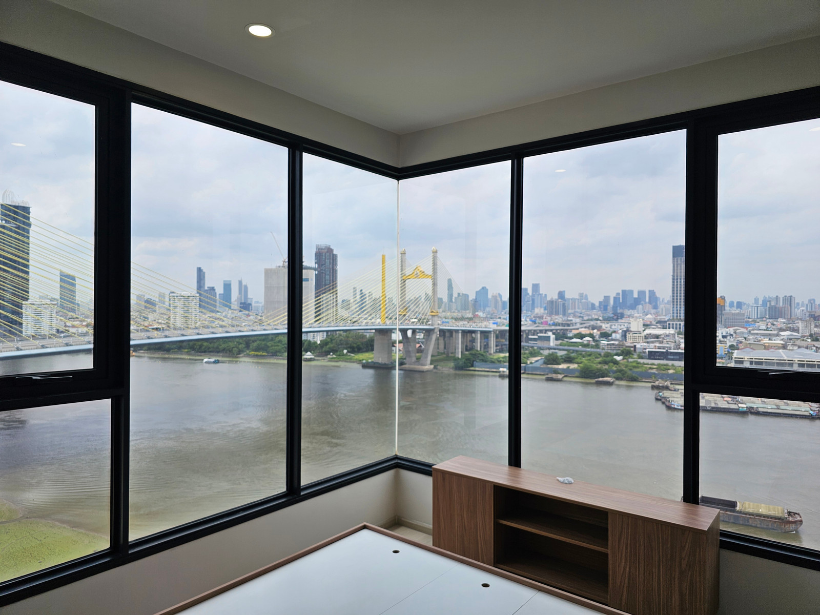 () Nue Riverest 2BR. Riverfront ห้องหน้าน้ำ ตำแหน่งดีที่สุด!!! ชั้นสูง วิวแม่น้ำ ฝั่งสะพานพระราม 9 ตึก H ชั้น 20 () Nue Riverest 2BR. Riverfront ห้องหน้าน้ำ ตำแหน่งดีที่สุด!!! ชั้นสูง วิวแม่น้ำ ฝั่งสะพานพระราม 9 ตึก H ชั้น 20