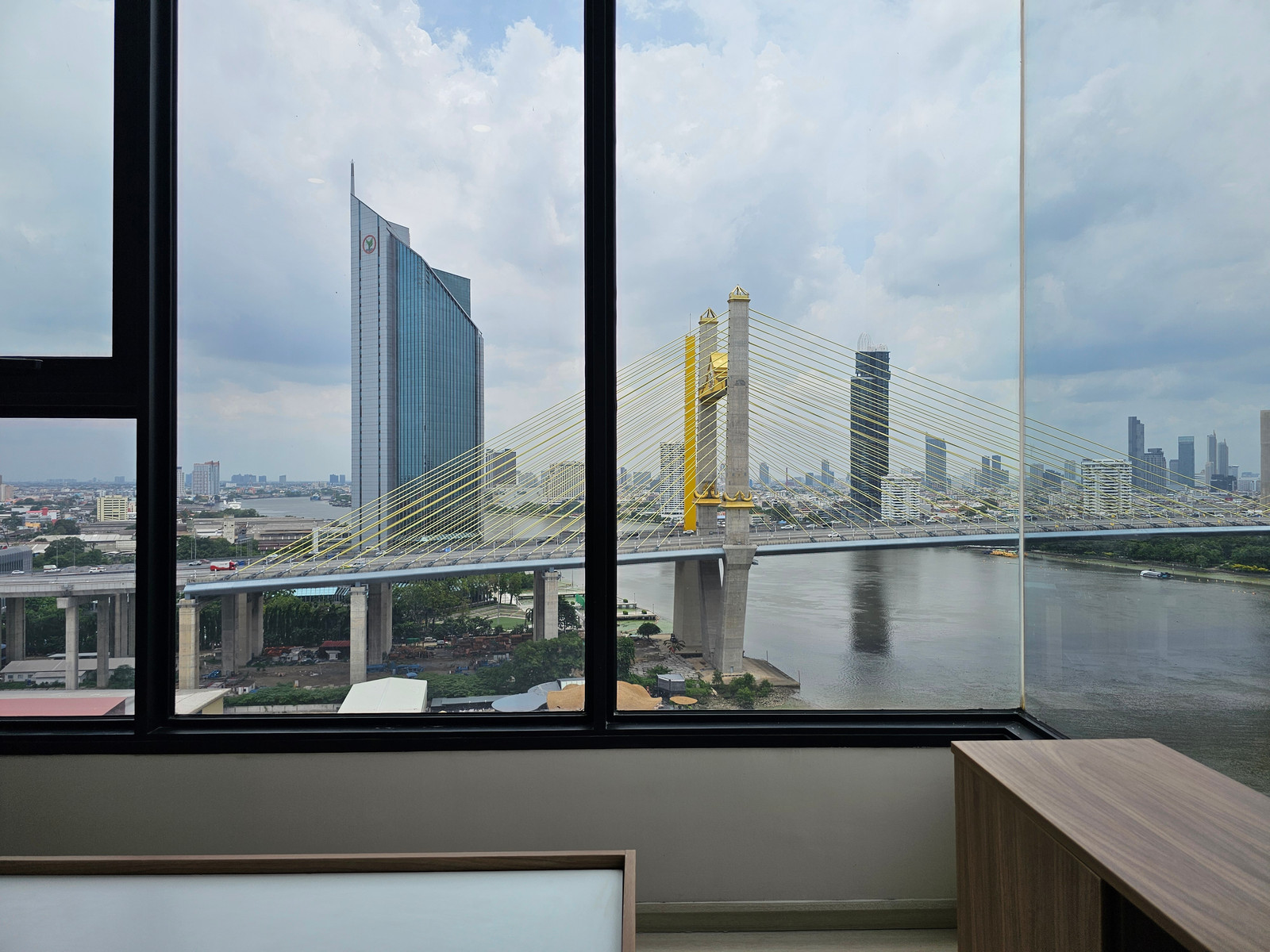 () Nue Riverest 2BR. Riverfront ห้องหน้าน้ำ ตำแหน่งดีที่สุด!!! ชั้นสูง วิวแม่น้ำ ฝั่งสะพานพระราม 9 ตึก H ชั้น 20  – รูปที่ 2