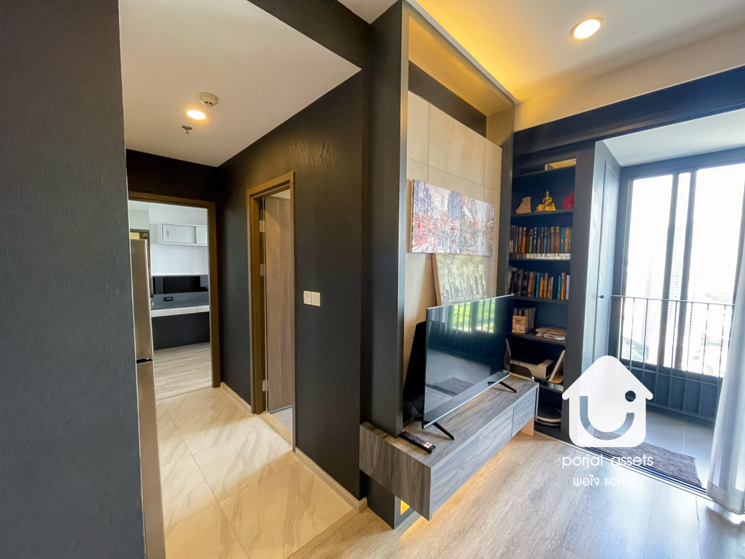 Condo for sale IDEO Mobi Asoke, 33rd floor, 1 bedroom, 34.85 sq m, Fully Furnished, near MRT Phetchaburi, only 150 m. Condo for sale IDEO Mobi Asoke, 33rd floor, 1 bedroom, 34.85 sq m, Fully Furnished, near MRT Phetchaburi, only 150 m.