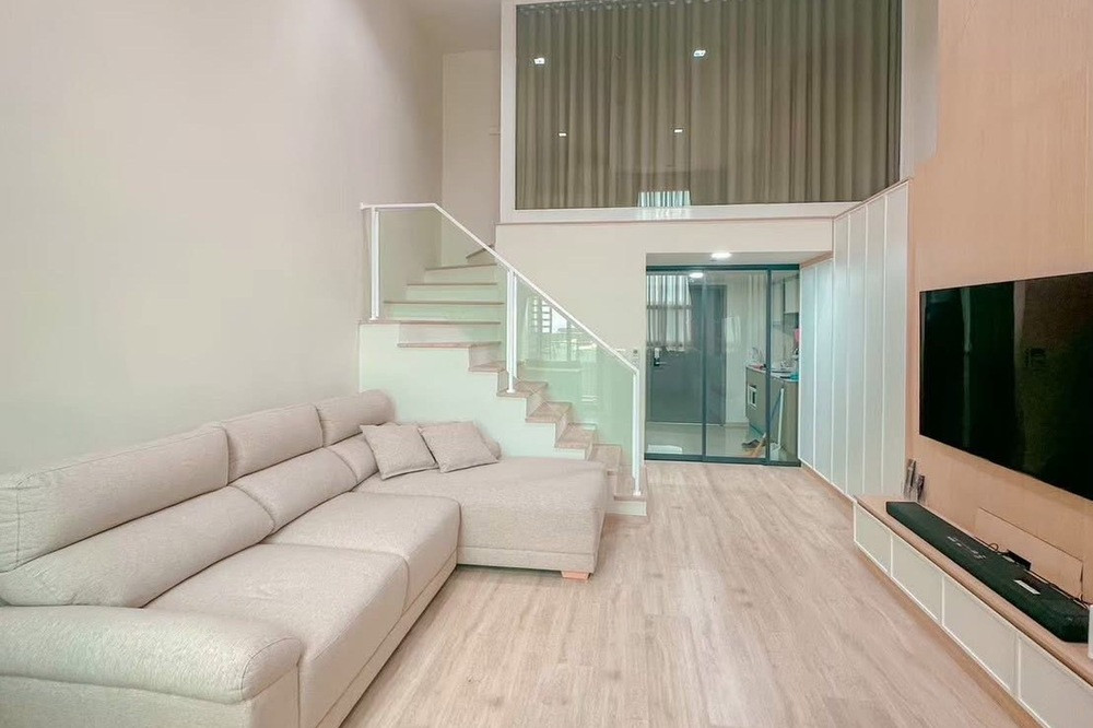 🔥ขายพร้อมผู้เช่า !! 🔥 Ideo Sathorn-Wongwian Yai, 1 ห้องนอน, 1 ห้องน้ำ, ชั้นสูง 27++, ห้องไซส์ใหญ่ !! Code C20260700018 แต่งครบ, ราคาพิเศษ!!📣📣 