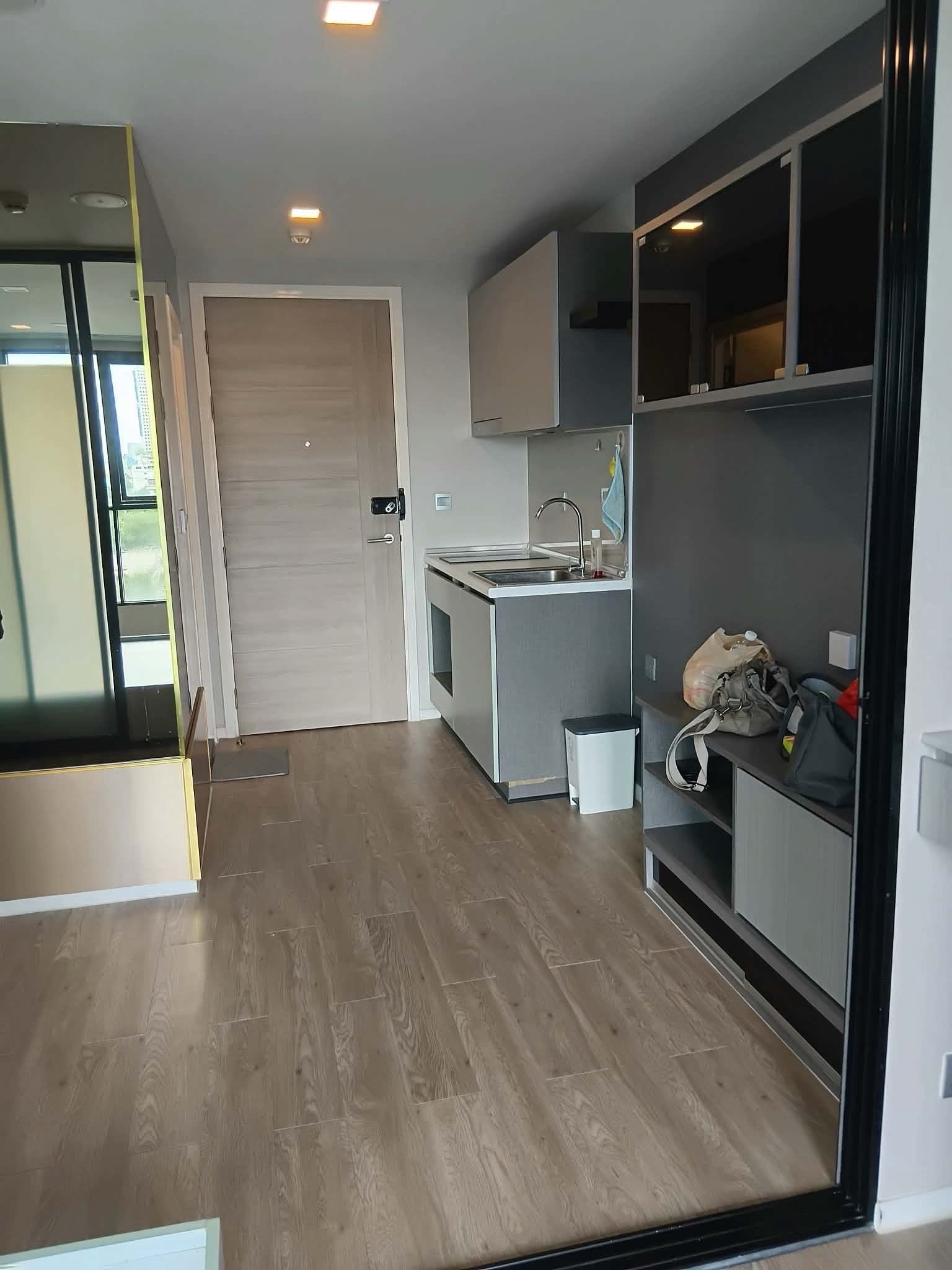 **Urgent sale, Condo Atmoz Ladprao 15, Atmoz Lpdprao15, price 2.3 million only, the room is fully decorated, price Negotiable, size 25.52 sq.m., 6th floor, Building B, Chang Building view, 25.52 sq.m. Floor 6 **Urgent sale, Condo Atmoz Ladprao 15, Atmoz Lpdprao15, price 2.3 million only, the room is fully decorated, price Negotiable, size 25.52 sq.m., 6th floor, Building B, Chang Building view, 25.52 sq.m. Floor 6