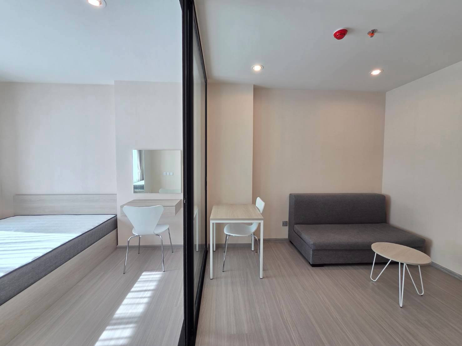 PFD-08801 Condo for rent, Aspire Erawan Prime, fully furnished, ready to move in, next to BTS Chang Erawan 🏙️✨ PFD-08801 Condo for rent, Aspire Erawan Prime, fully furnished, ready to move in, next to BTS Chang Erawan 🏙️✨