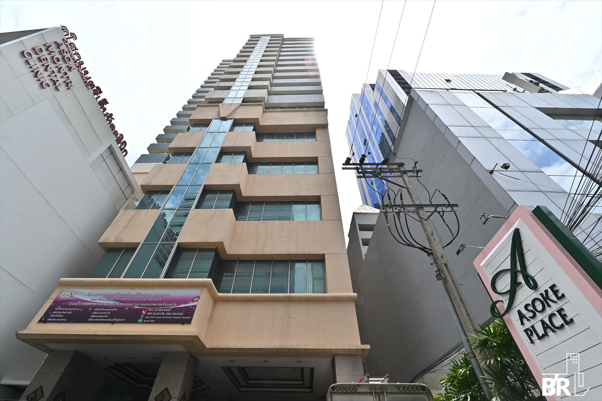 ✨ For Sale: Asoke Place Condo ✨ 💰 Only 6,850,000 THB ✨ For Sale: Asoke Place Condo ✨ 💰 Only 6,850,000 THB