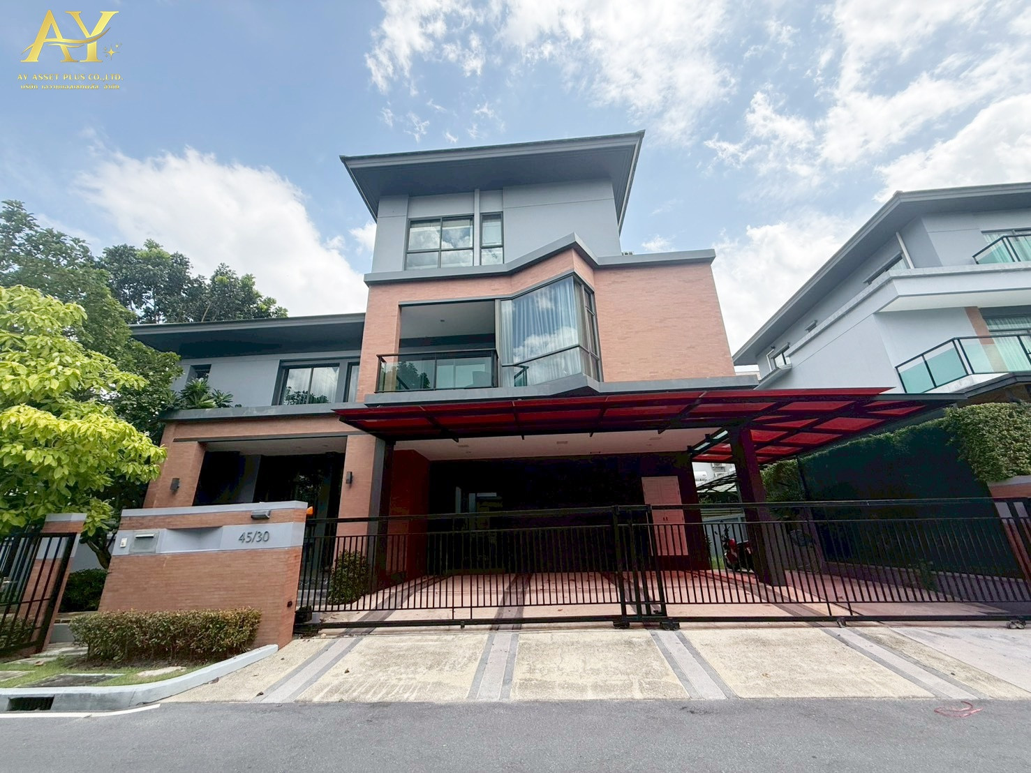 🔥 One home is finished! Luxurious mansion with great specs, 115 sq m, ceiling air conditioner + 7 wall air conditioners in total! The whole house is cool and cool. No need to be afraid of the electricity bill because there is a Solar Cell available.✨ 🔥 One home is finished! Luxurious mansion with great specs, 115 sq m, ceiling air conditioner + 7 wall air conditioners in total! The whole house is cool and cool. No need to be afraid of the electricity bill because there is a Solar Cell available.✨