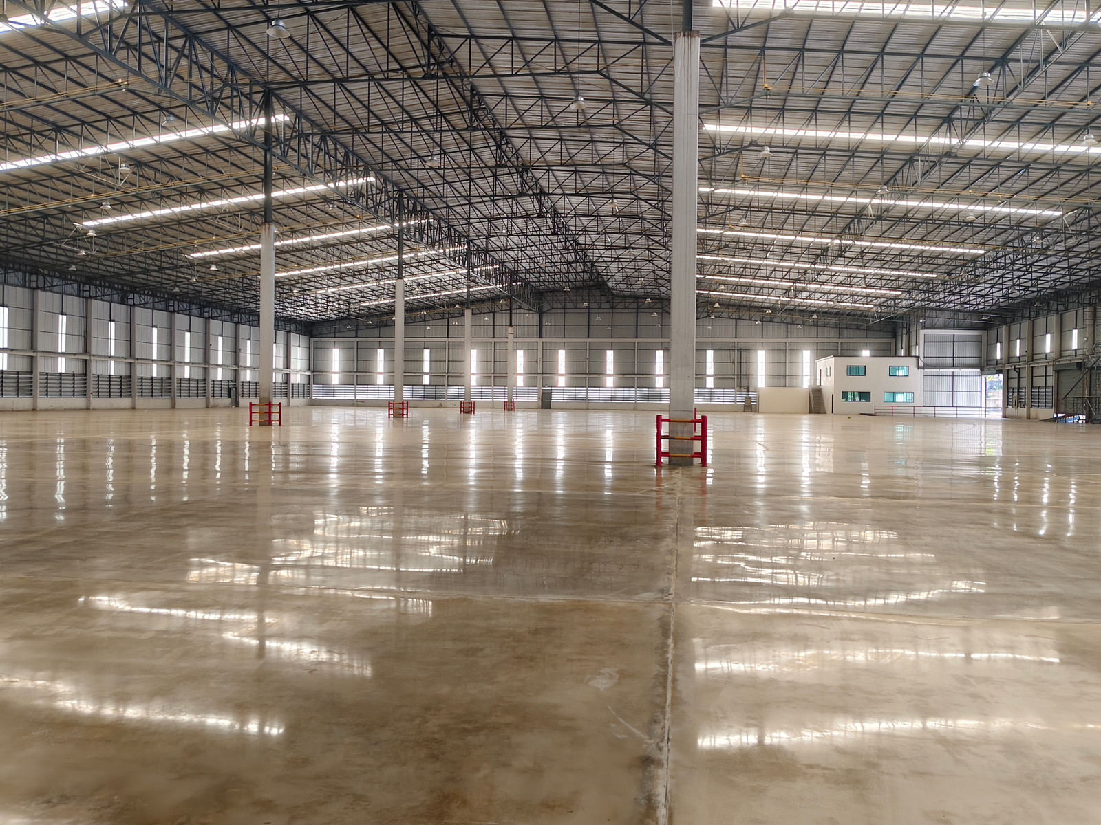 ฟรีโซน Freezone โกดัง/โรงงานให้เช่า ขนาด 8,800 ตร.ม. อ.ศรีราชา ใกล้WHA ชลบุรี1,นิคมฯอิสเทิร์นซีบอร์ด ,นิคมฯอมตะซิตี้,ปิ่นทอง3และ5 ห่างจากท่าเรือแหลมฉบัง 20km. สนใจติดต่อคุณจิน 0851505763   – รูปที่ 3