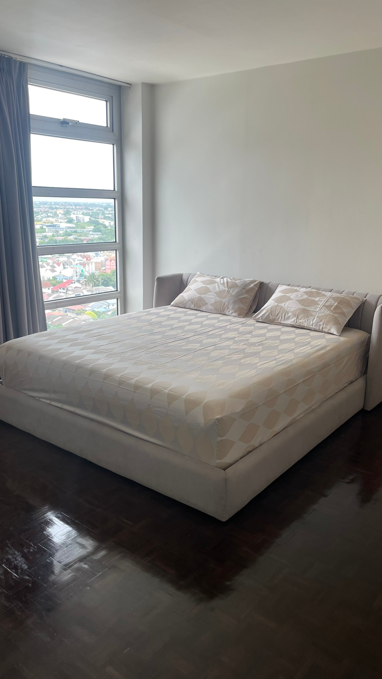 For sale or rent, Superior Condominium, Muang Thong Thani, 21st floor, convenient travel, near the Pink Line BTS. For sale or rent, Superior Condominium, Muang Thong Thani, 21st floor, convenient travel, near the Pink Line BTS.