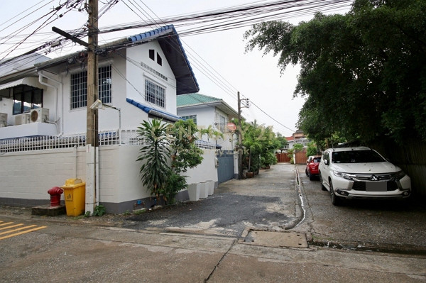 ให้เช่าบ้านเดี่ยว 2 ชั้น พหลฯ-ประดิพัทธ์ 50 ตร.ว. ใกล้ BTS สะพานควาย พร้อมเฟอร์ฯ ครบ No.50-HH-69020 – รูปที่ 2