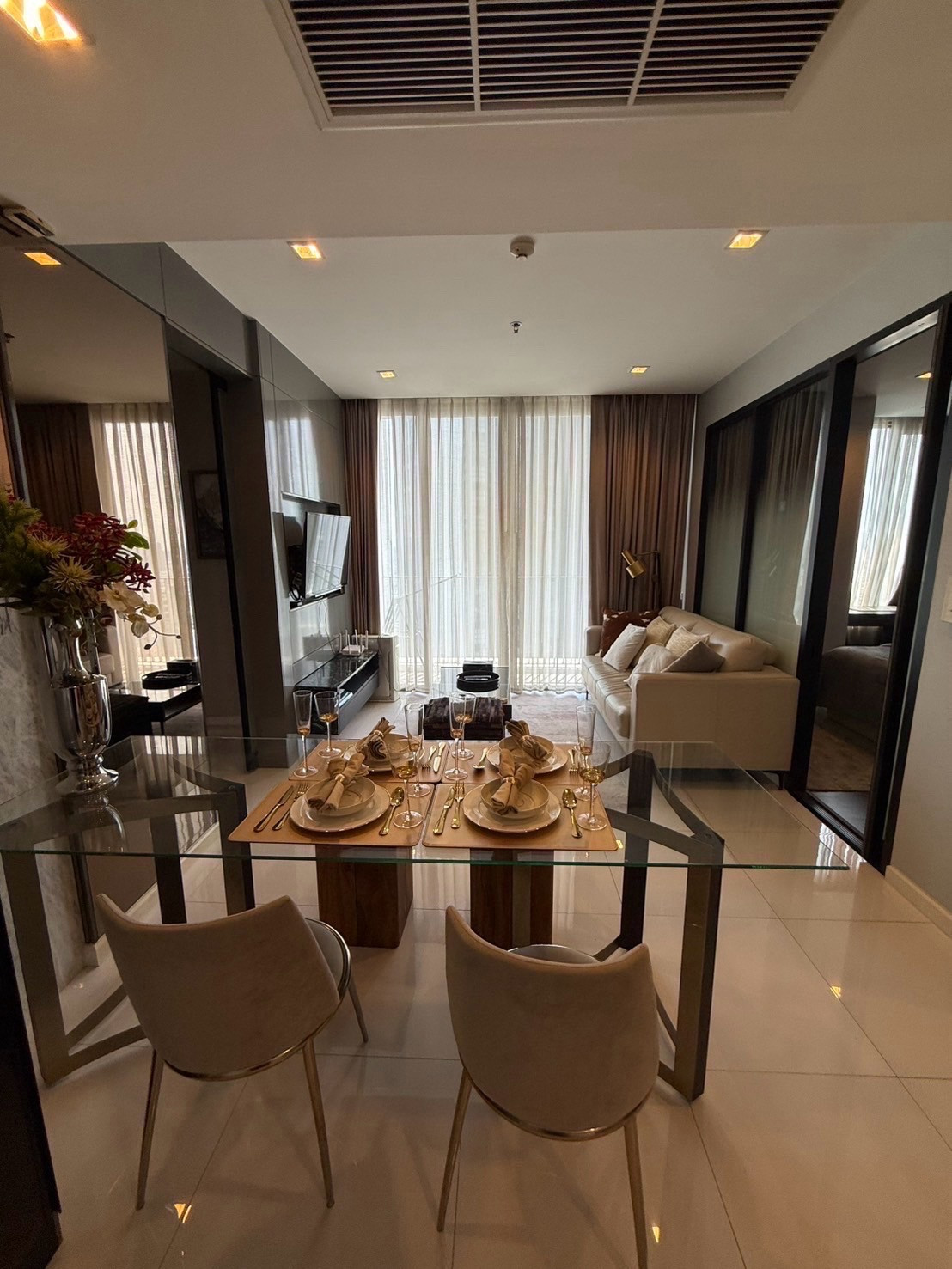 Nara 9 by eastern star /2bed Rent 42,000 bath 66sqm Freewifi /0632717888 linephone whatapp wechat