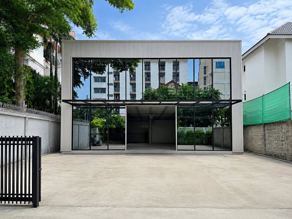 HR3665 Office for rent with warehouse (Office & Warehouse), prime location Udomsuk Soi 42 / Bangna-Trad Soi 19, convenient travel, easy to get in and out. HR3665 Office for rent with warehouse (Office & Warehouse), prime location Udomsuk Soi 42 / Bangna-Trad Soi 19, convenient travel, easy to get in and out.