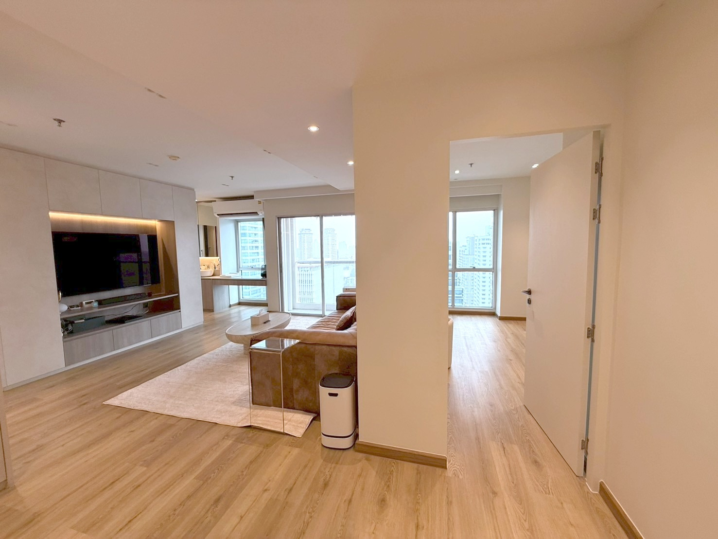 Silom Suite Room for Sale (Sathorn 12) – รูปที่ 2