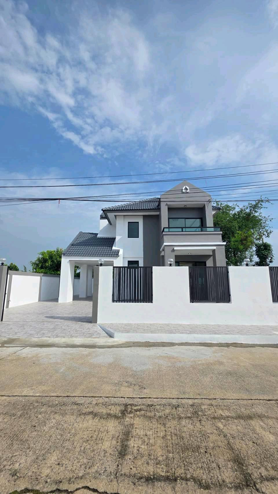 Single house for sale Phanason Village, Garden Home 2, Liapwaree 79, Mahanakorn Technology University. Nong Chok District Office, Big C, Triam Udom Suksa Suwinthawong School, Bodindecha School connect Bangkok Arena Vejkarunyarat Hospital Single house for sale Phanason Village, Garden Home 2, Liapwaree 79, Mahanakorn Technology University. Nong Chok District Office, Big C, Triam Udom Suksa Suwinthawong School, Bodindecha School connect Bangkok Arena Vejkarunyarat Hospital