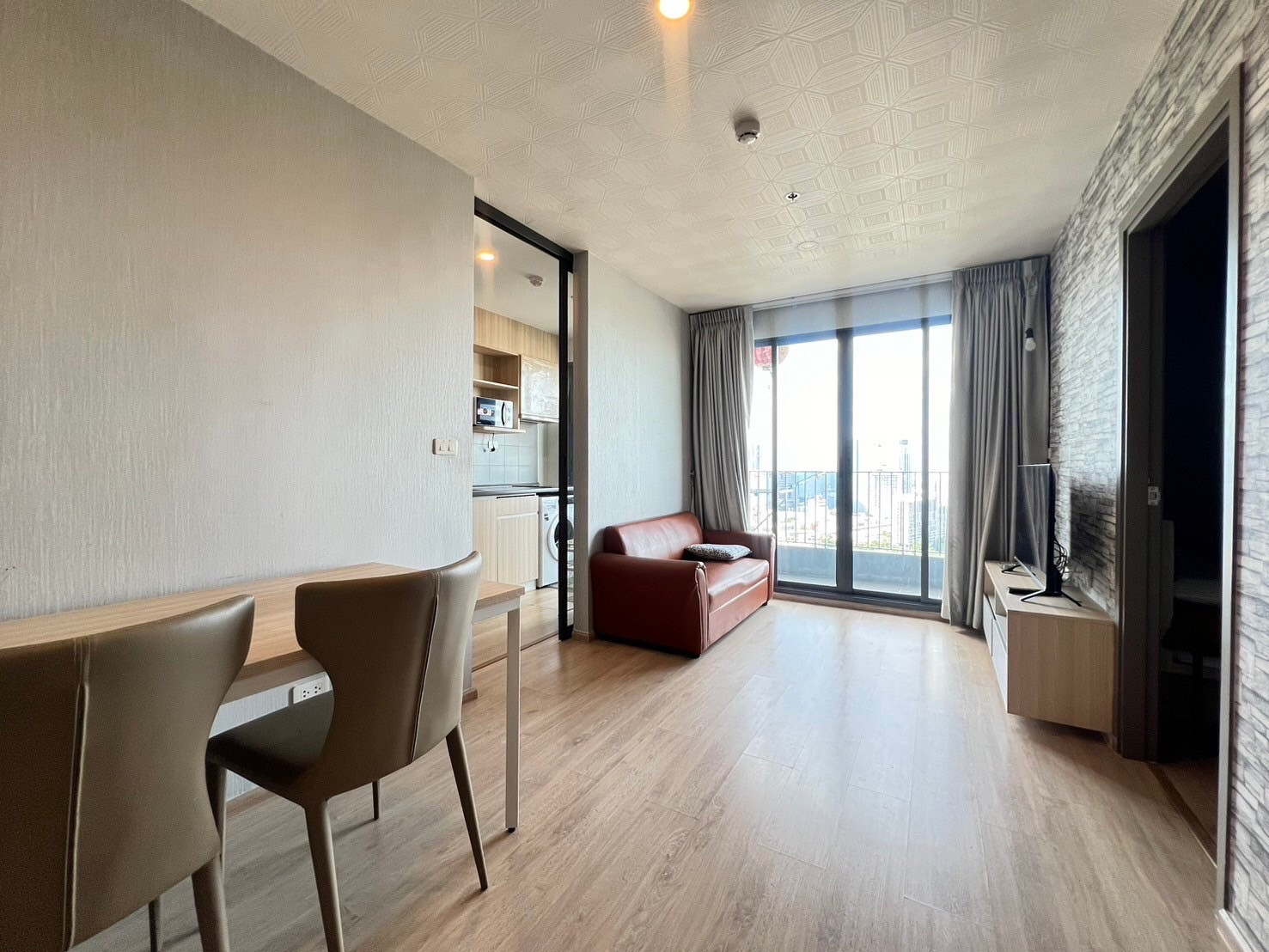 For Rent | IDEO O2 | BTS Bang Na | 23,000/mo. | 2BR 1BA | 47 Sq.m.