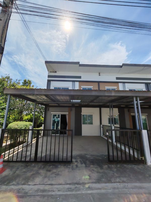 มีส่วนลดหลักแสน💥หลังบ้านยินดีรับทุกข้อเสนอ   ขาย ทาวน์โฮมบ้านตัวอย่าง  Lio Bliss Latkrabang-Chalongkrung 1 (ไลโอ บลิสซ์ ลาดกระบัง-ฉลองกรุง 1)ทำเลดี บ้านเปล่าพื้นที่กว้าง✅ เหมาะสำหรับครอบครัว