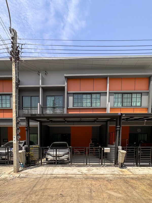 สิริ เพลส จรัญ - ปิ่นเกล้า / 3 ห้องนอน (ขาย), Siri Place Charan - Pinklao / 3 Bedrooms (FOR SALE) EARK068